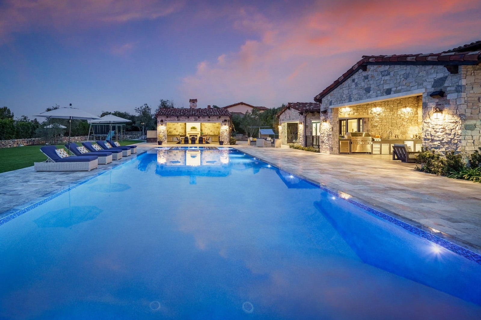 Hexagon Design + Build outdoor living space project in San Diego